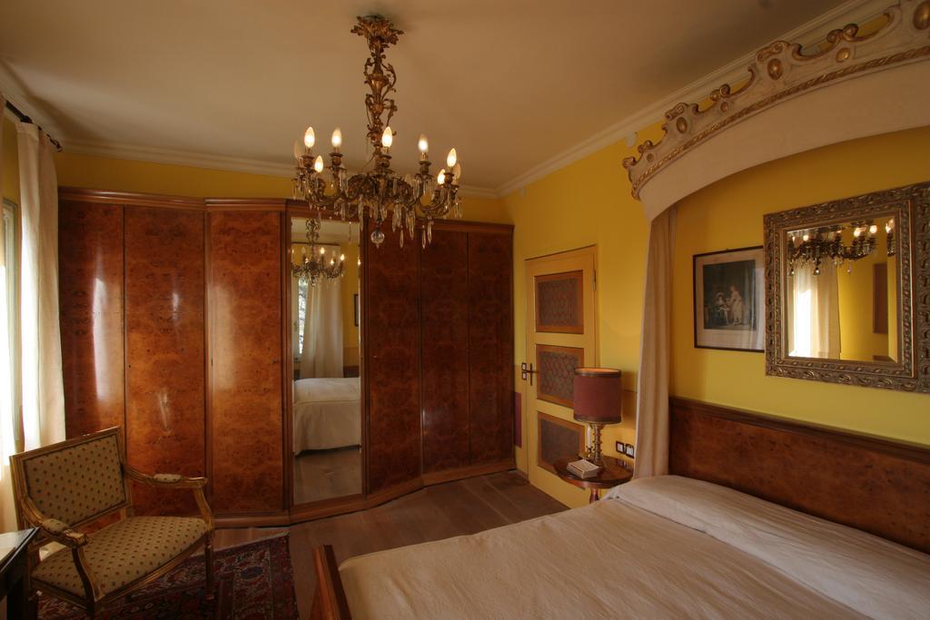 Castrum Di Serravalle Vittorio Veneto Szoba fotó